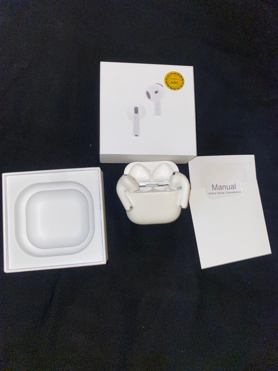 Apple Airpods 4  With ANC  & Wireless Charging Case